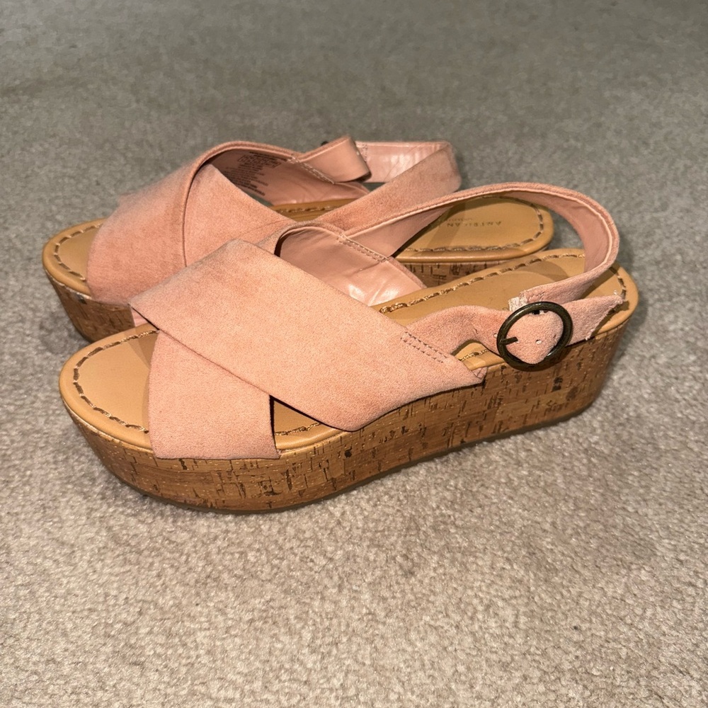 American Eagle Platform Shoes